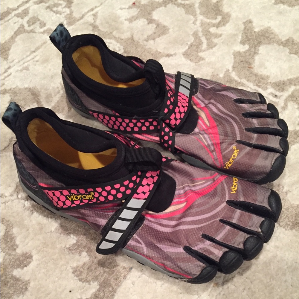 Vibram Five-Fingers winter running shoes